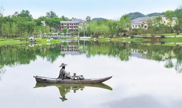 新蒲新區城郊的鴛鴦湖公園